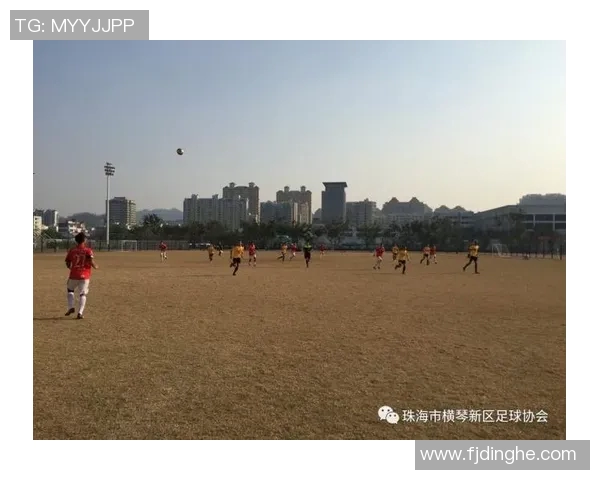 尼泊尔女足与不丹女足激战正酣争夺南亚足球赛冠军荣耀